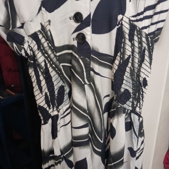 Women Young Edward long Dress - Picture 6 of 6